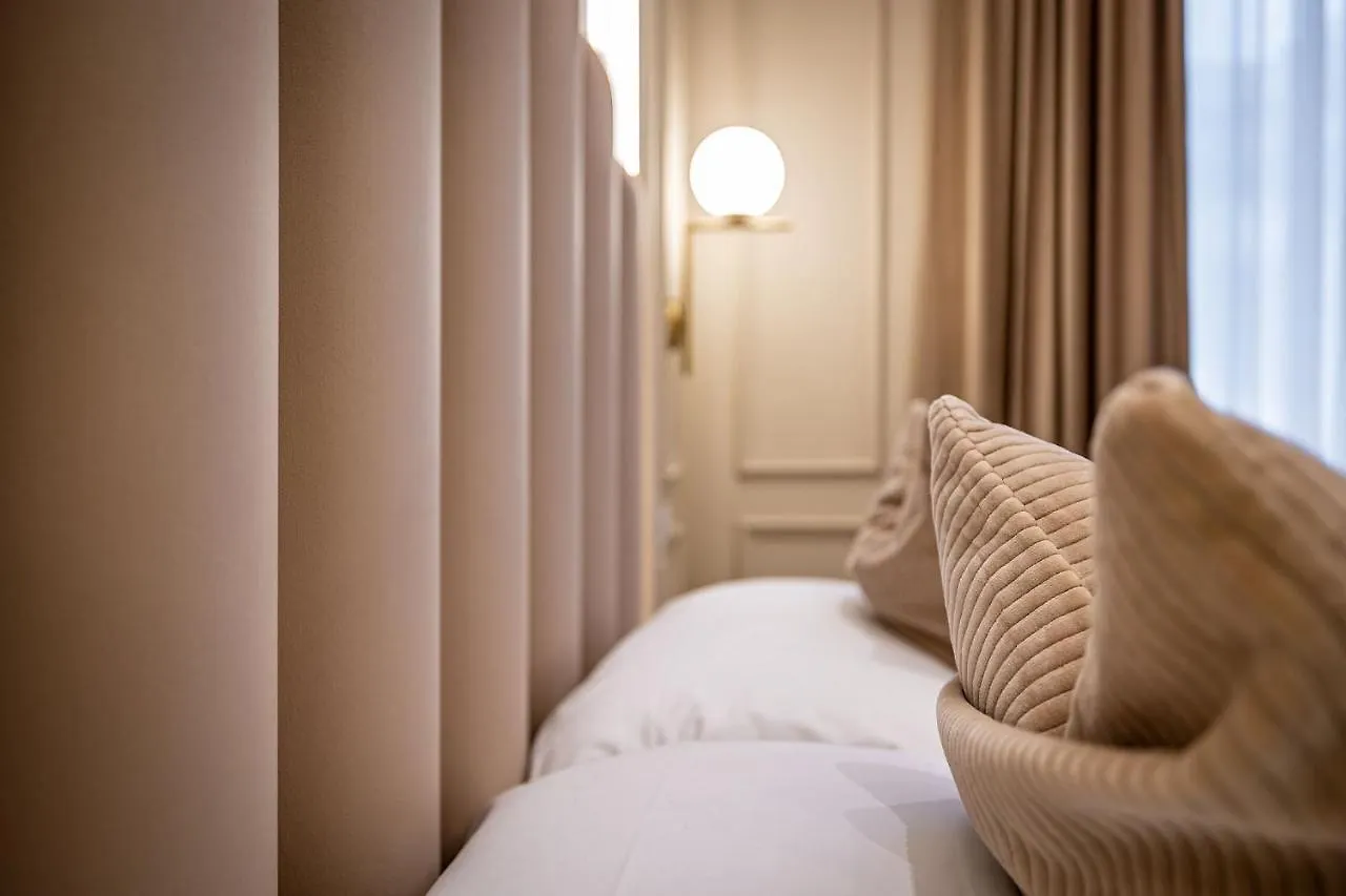 Marmara Small Luxury Rooms Florence