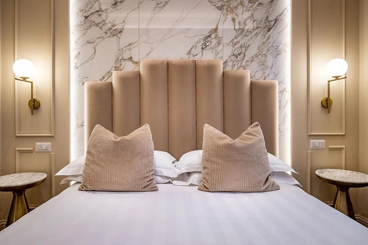 Marmara Small Luxury Rooms Florence 0*,  Italy